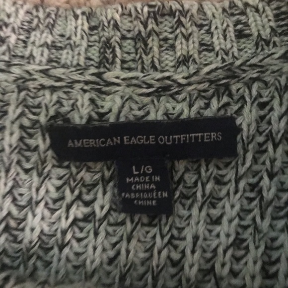 American Eagle cozy green crew neck sweater - Picture 3 of 5